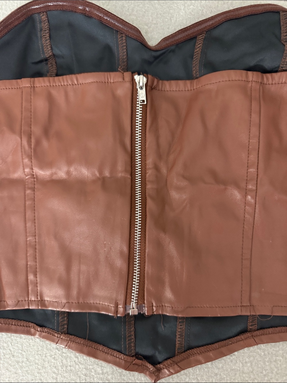 SHEIN Brown faux leather corset NWT size medium - Picture 5 of 6